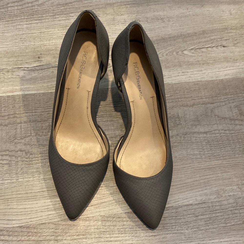 Grey kitten heels